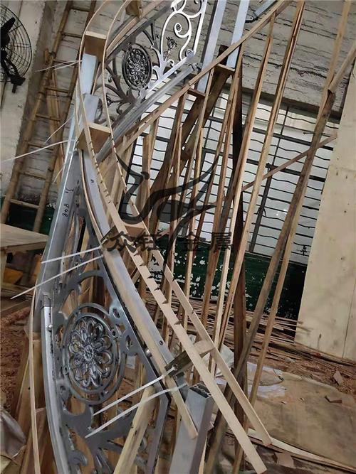 304不锈钢立柱 栏杆批发 工程玻璃阳台楼梯扶手配件众钰金属玻璃门